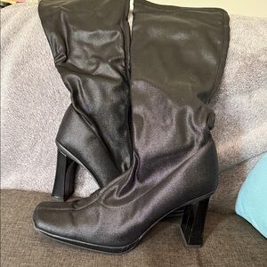 Kenneth Cole New York Shiny Black Over the Knee Boots size 9 BN